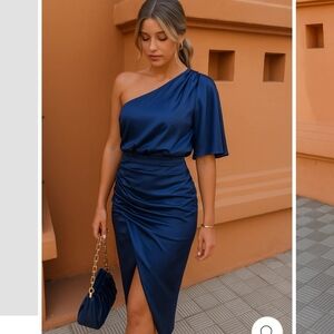 Elegant One-Shoulder Blue Dress